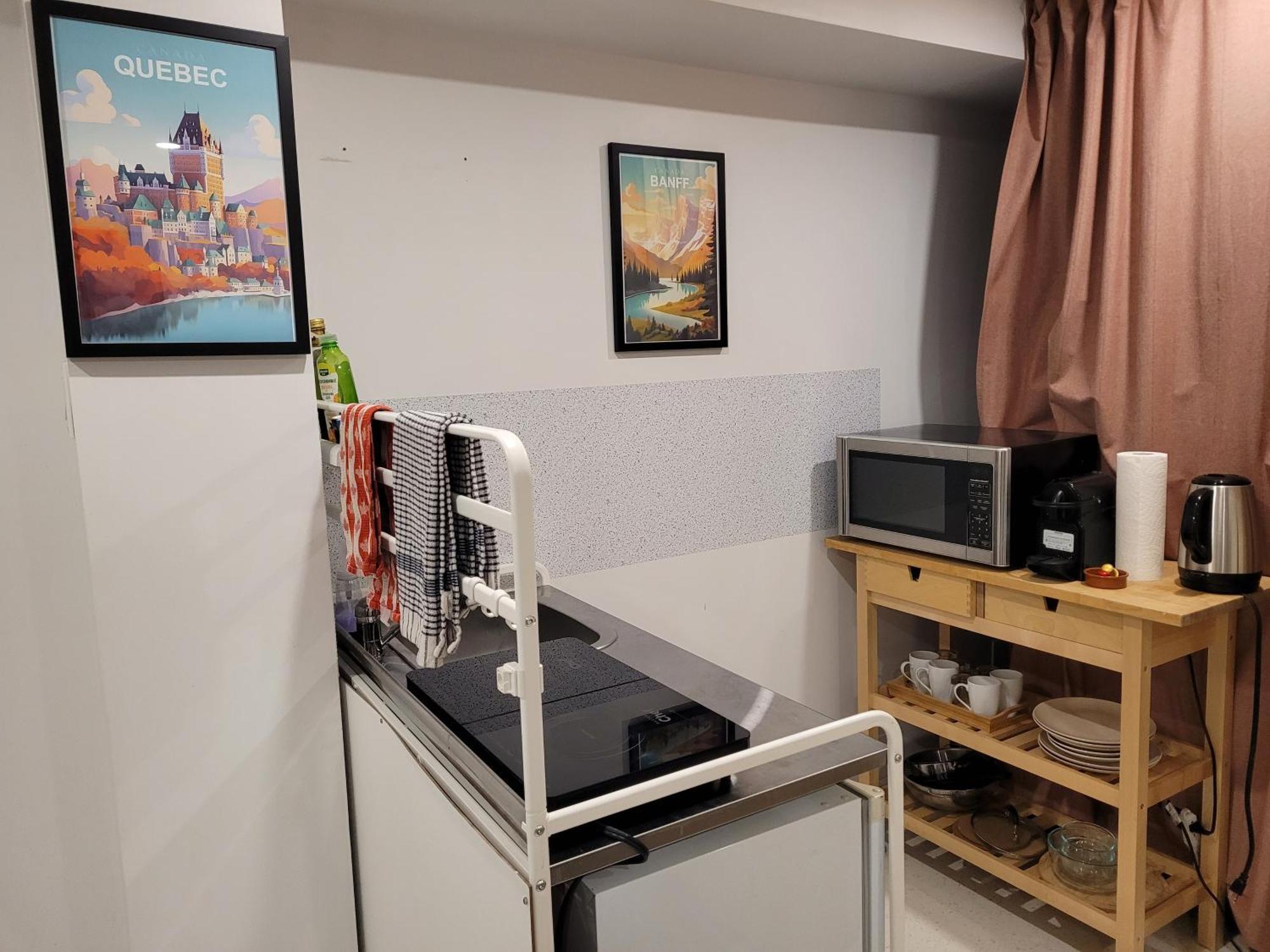 Appartement Complet, Proche Metro, Parking Gratuit *